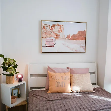 Buda Tiny Apartment *