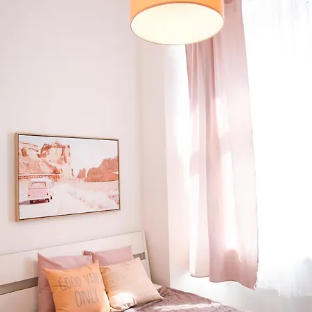 Buda Tiny Apartment *